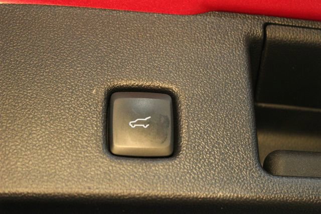 Used 2022 Ford Escape SEL w/ Technology Package image 17