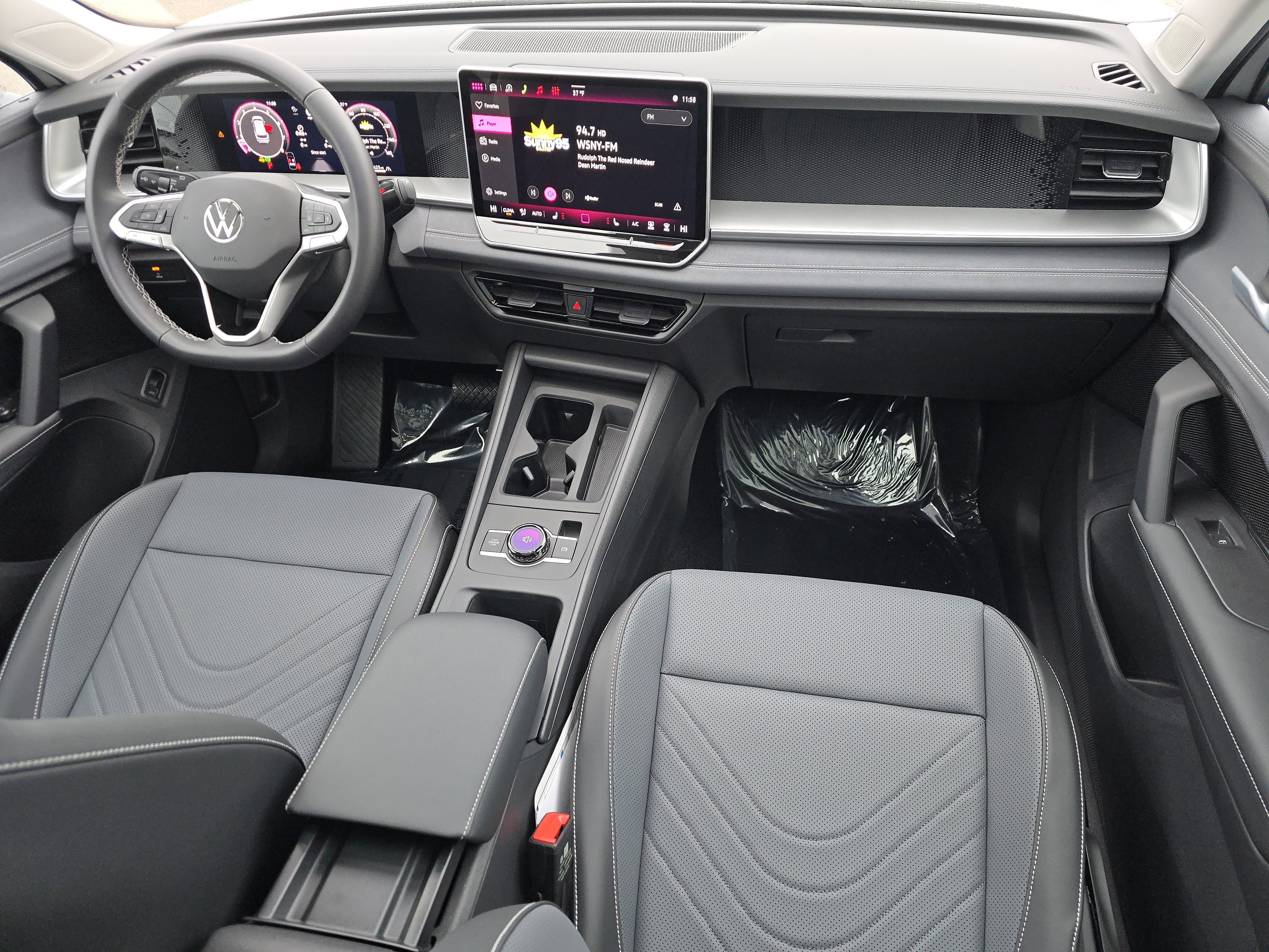 New 2026 Volkswagen Tiguan SE image 17