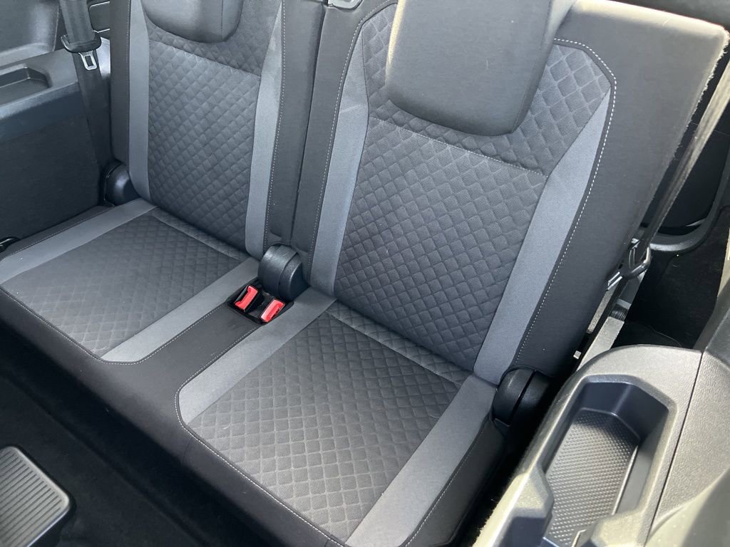 Used 2019 Volkswagen Tiguan S image 34