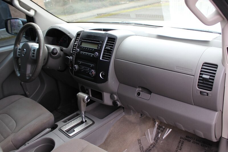 Used 2016 Nissan Frontier S image 16