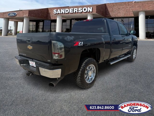 Used 2009 Chevrolet Silverado 2500 LTZ w/ Safety Package AWD/4WD image 3