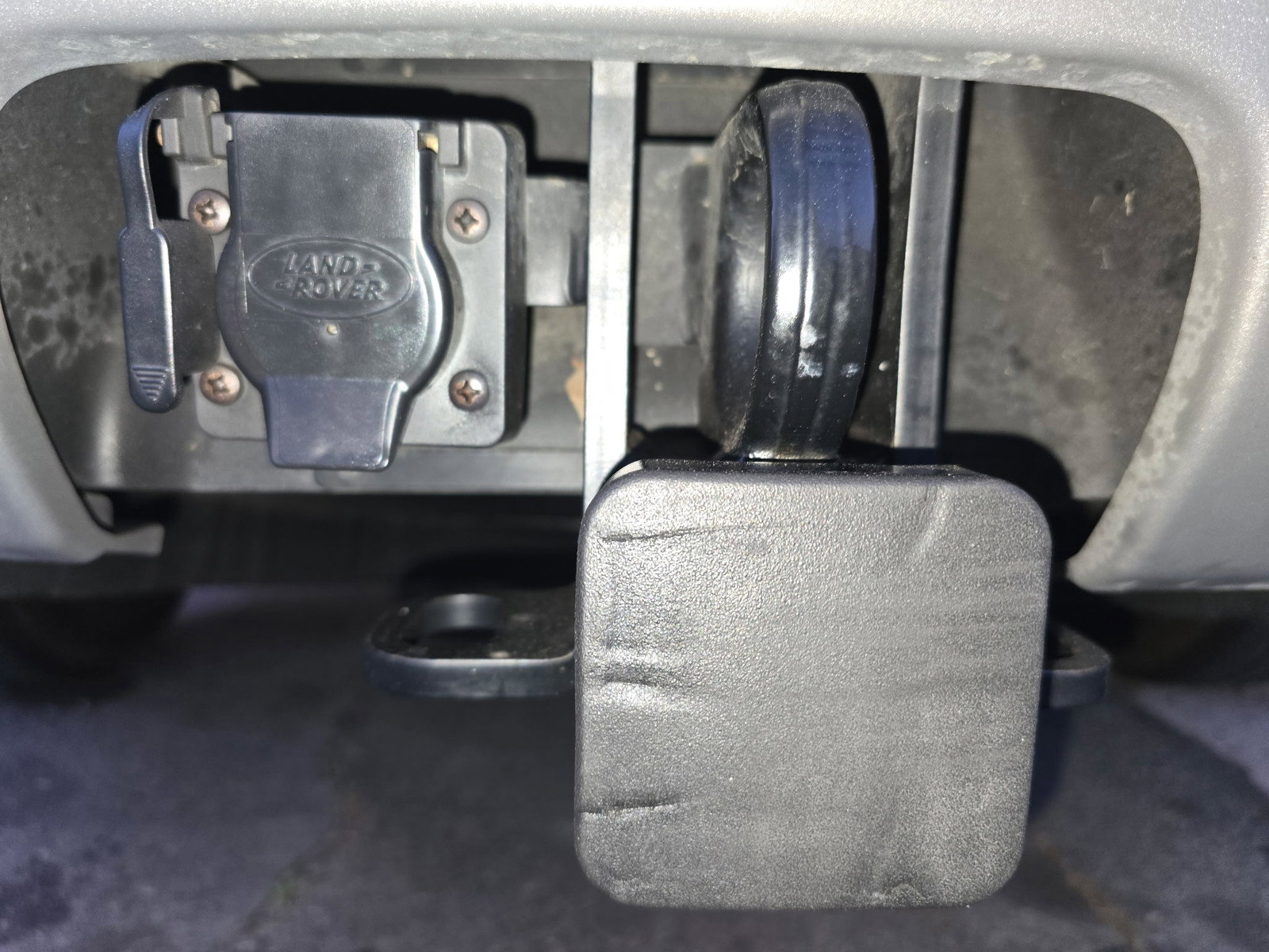 Used 2018 Land Rover Discovery HSE AWD/4WD image 36