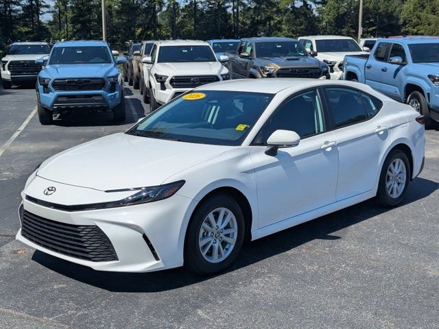 Used 2026 Toyota Camry LE FWD image 3