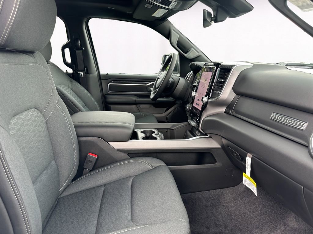 New 2026 RAM 1500 4x4 Crew Cab image 15
