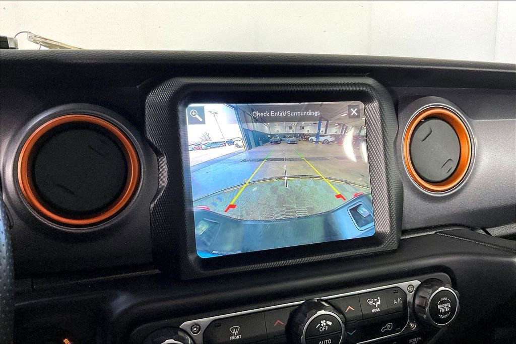Used 2022 Jeep Gladiator Mojave w/ Trailer Tow Package image 30