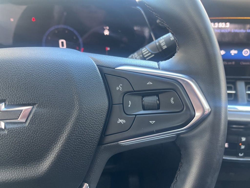 Used 2024 Chevrolet Trax ACTIV w/ Sunroof Package image 21