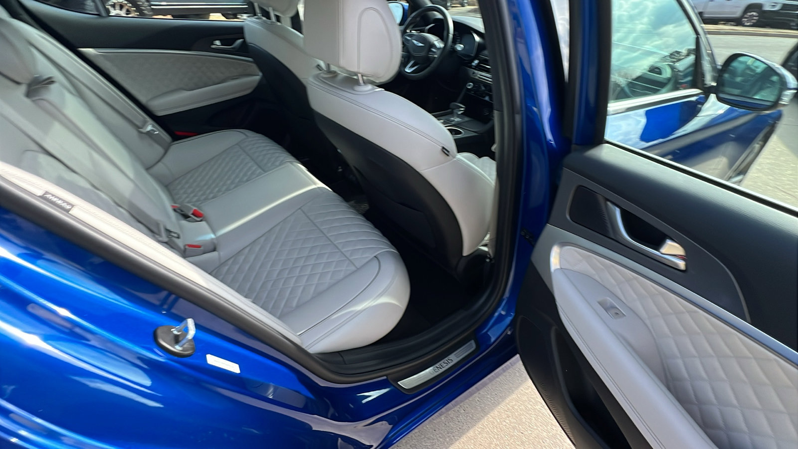 Used 2024 Genesis G70 3.3T Advanced w/ Sport Prestige Package image 22