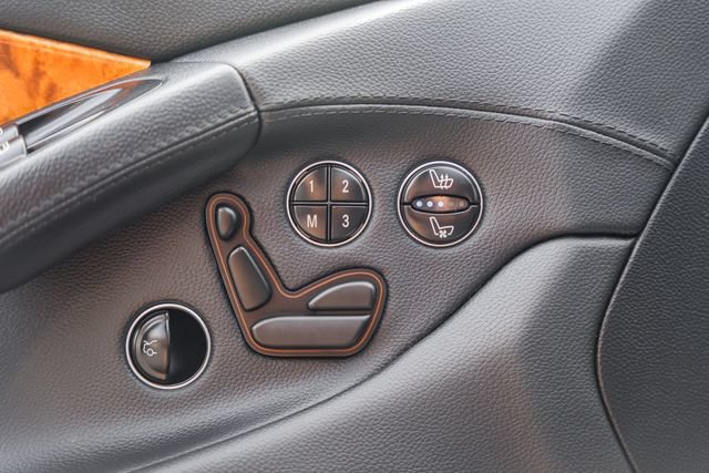 Used 2007 Mercedes-Benz SL 550 image 35