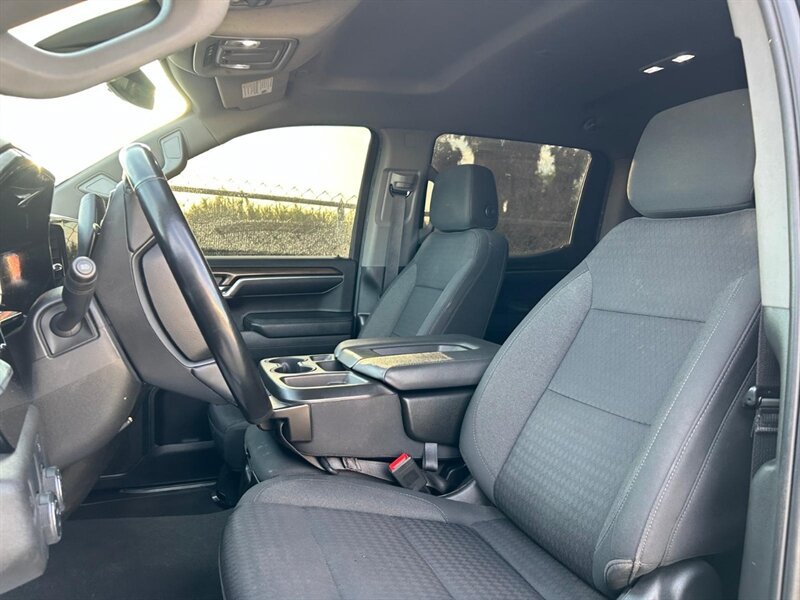 Used 2023 Chevrolet Silverado 1500 LT RWD image 23