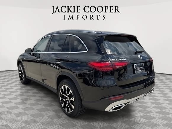 New 2025 Mercedes-Benz GLC 350e 4MATIC image 3