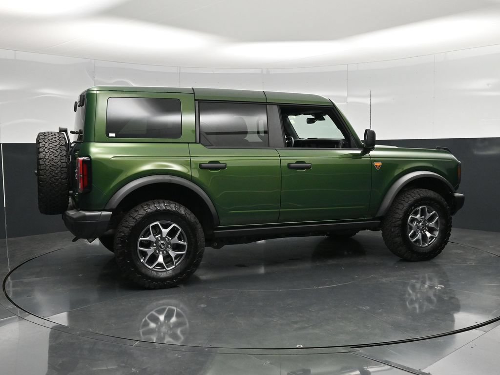 Used 2025 Ford Bronco Badlands AWD/4WD image 4