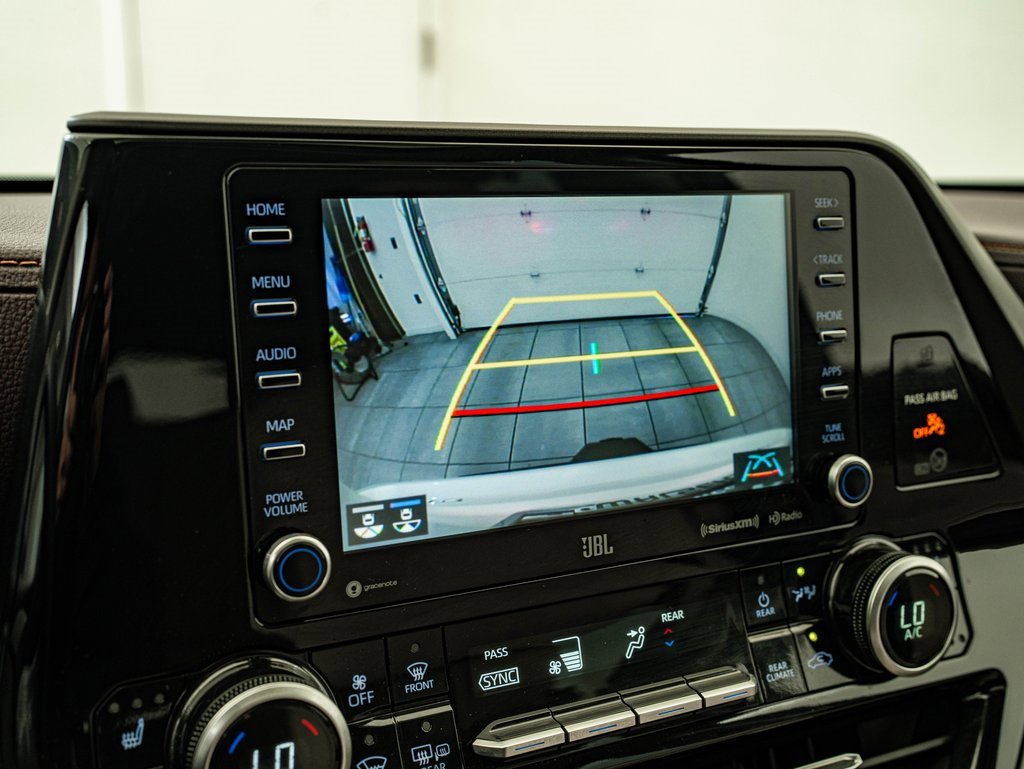 Used 2021 Toyota Highlander Limited image 33