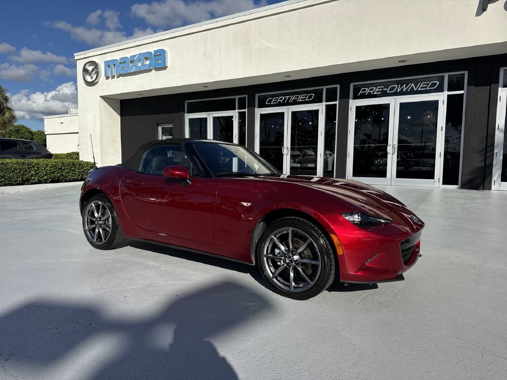Used 2023 MAZDA MX-5 Miata Grand Touring w/ Weather Package RWD image 6