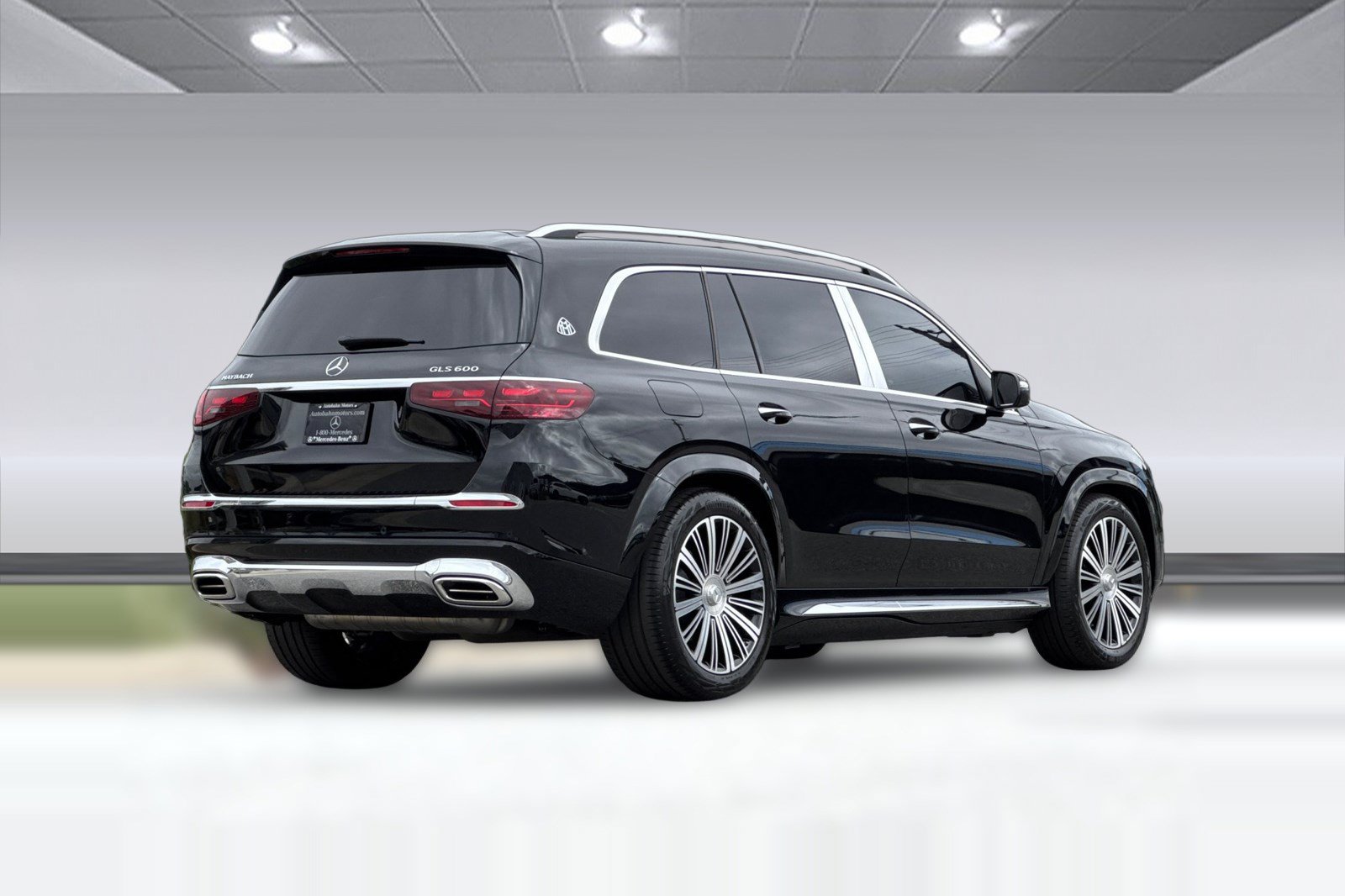 Used 2025 Mercedes-Benz Maybach GLS 600 4MATIC image 8