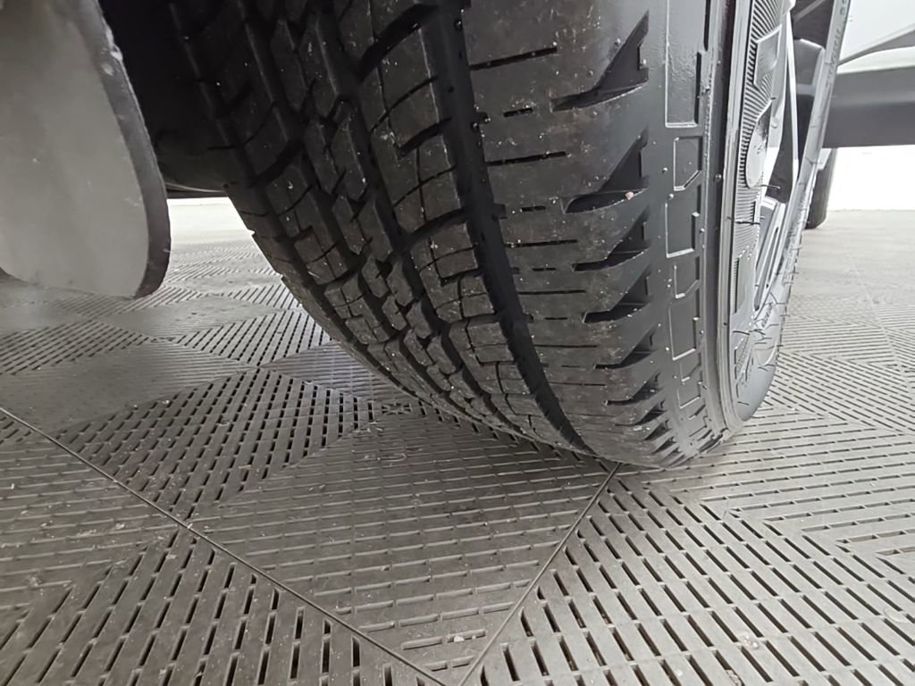 Used 2023 Kia Sportage EX FWD image 45