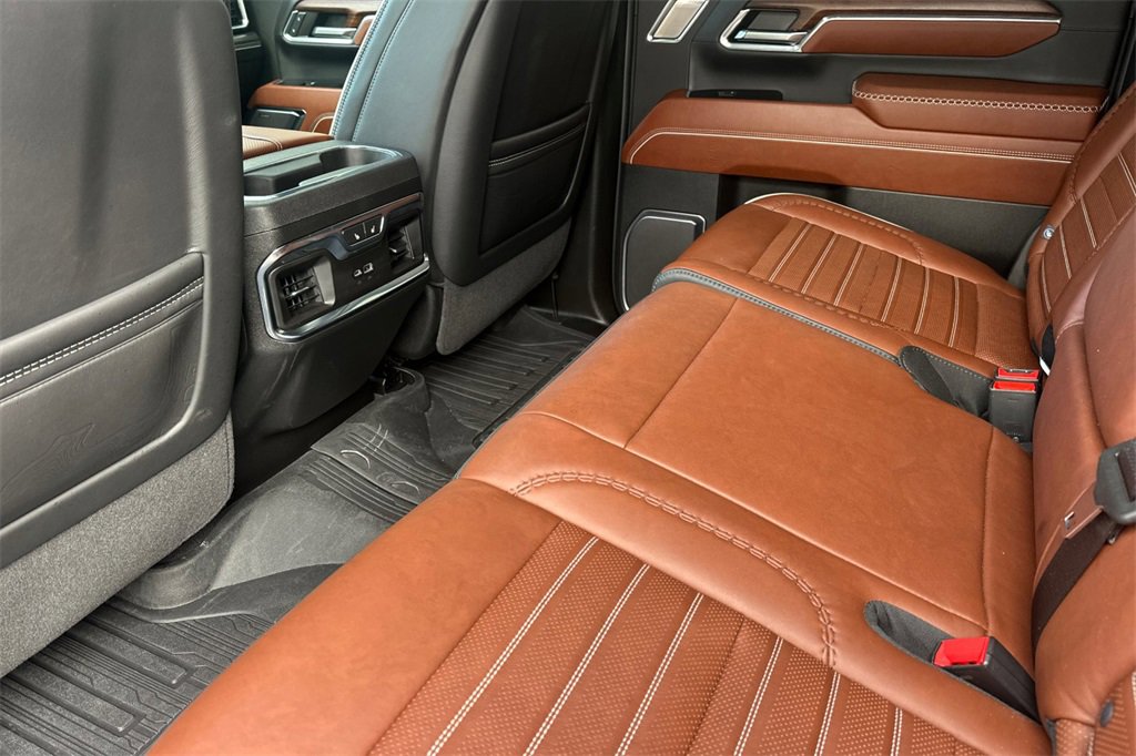 Used 2024 GMC Sierra 2500 Denali Ultimate image 13