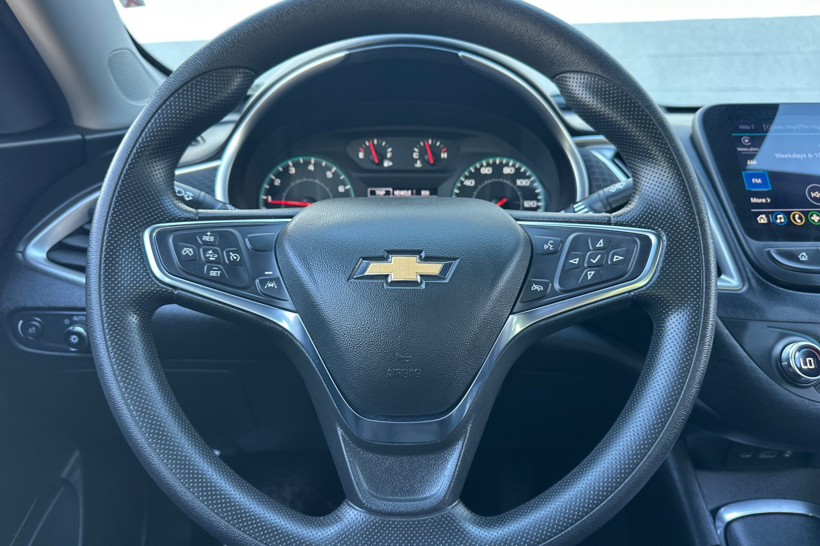 Used 2024 Chevrolet Malibu LT FWD image 21