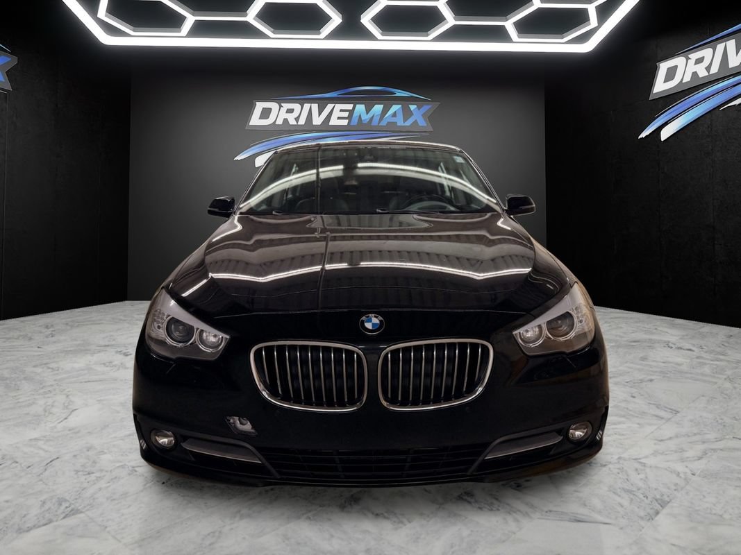 Used 2017 BMW 535i Gran Turismo xDrive w/ Luxury Seating Package AWD/4WD image 2