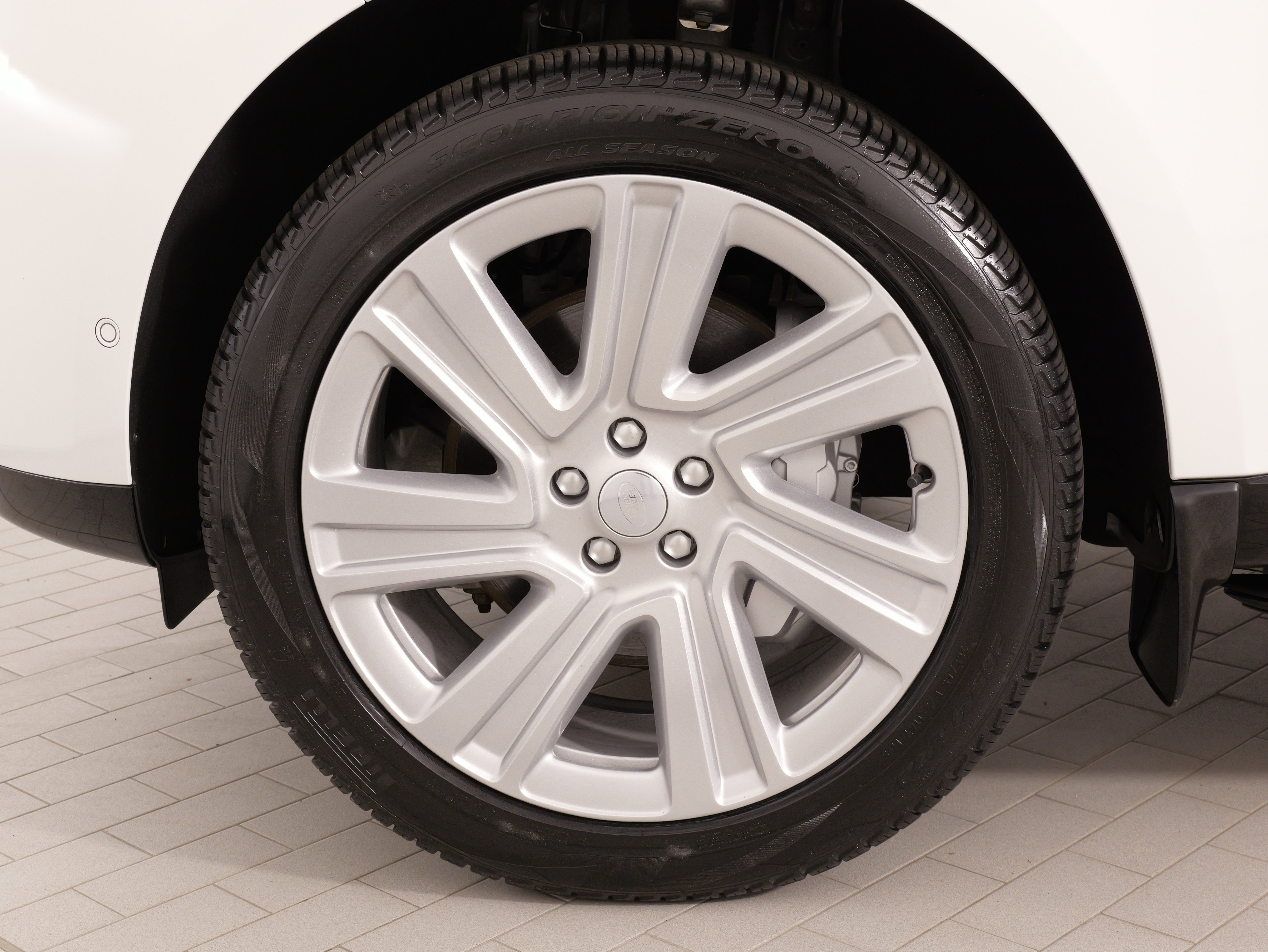 Used 2023 Land Rover Range Rover SE image 68