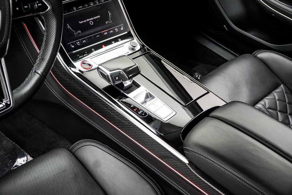 Used 2022 Audi S8 image 16
