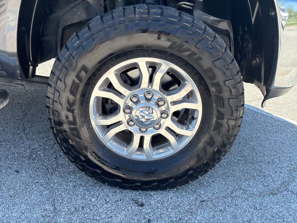 Used 2018 RAM 2500 Laramie image 32