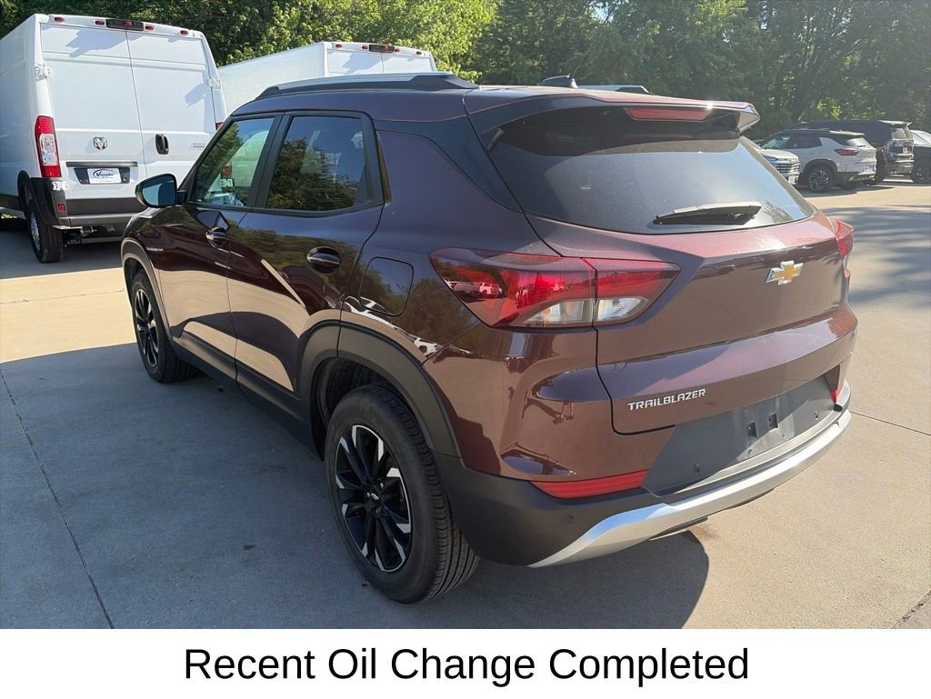 Certified 2022 Chevrolet TrailBlazer LT w/ Convenience Package FWD image 9