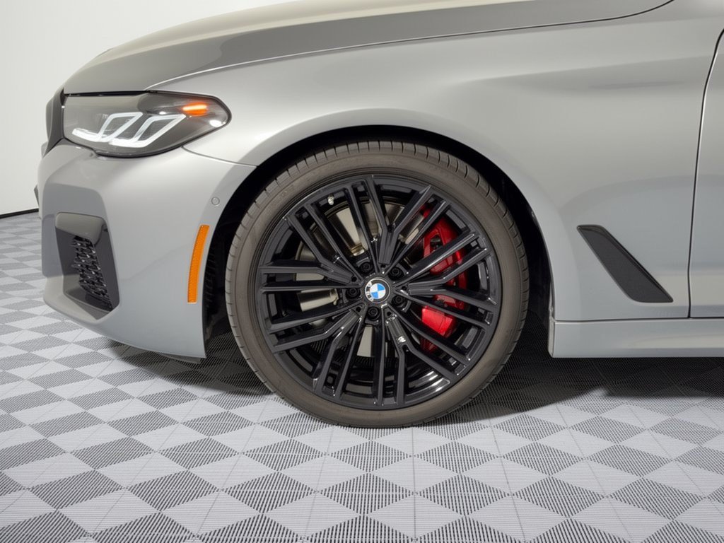 Used 2023 BMW 540i xDrive w/ Executive Package AWD/4WD image 13