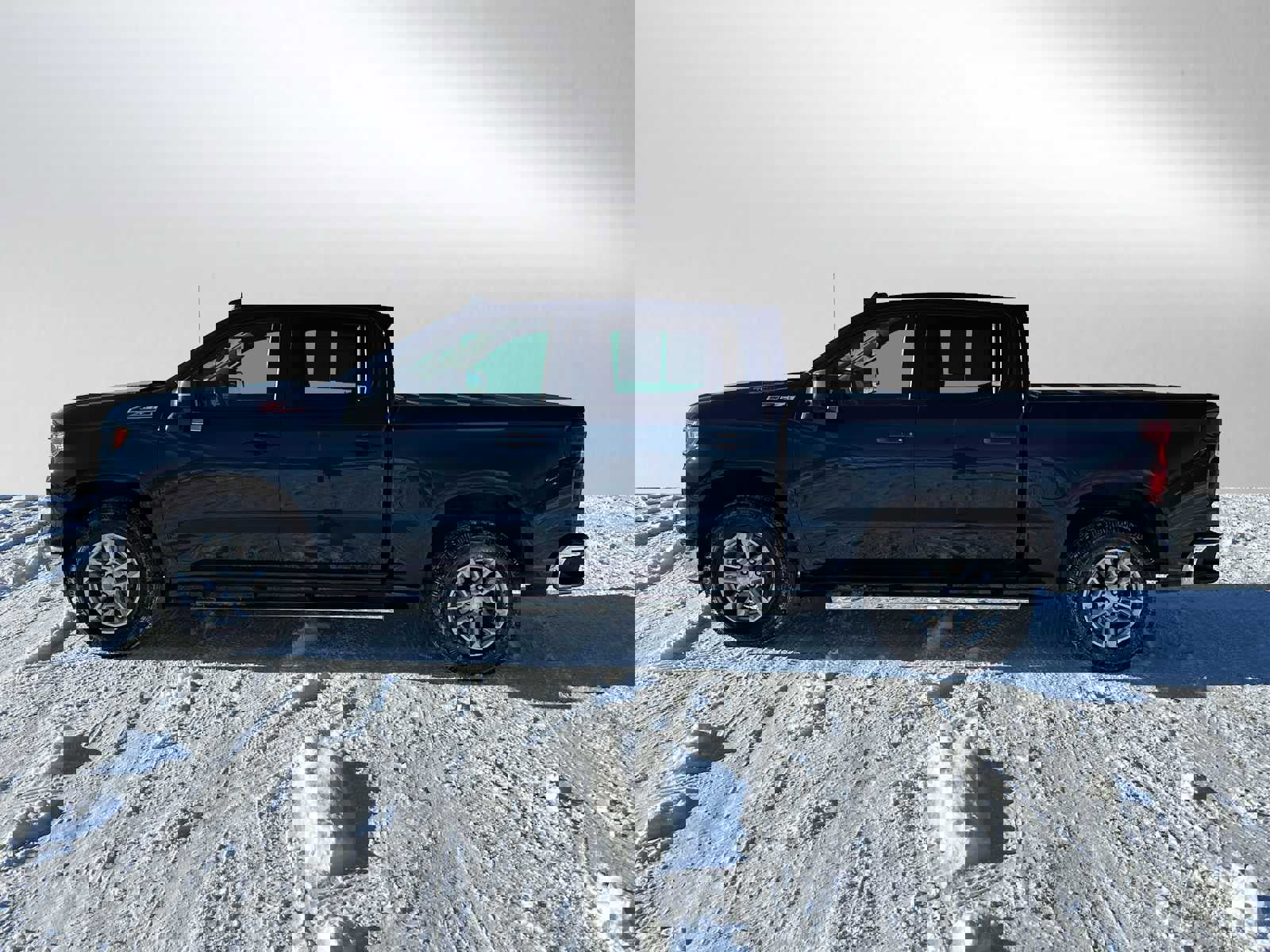 Used 2022 Chevrolet Silverado 1500 LT w/ Diesel Off-Road Package image 6