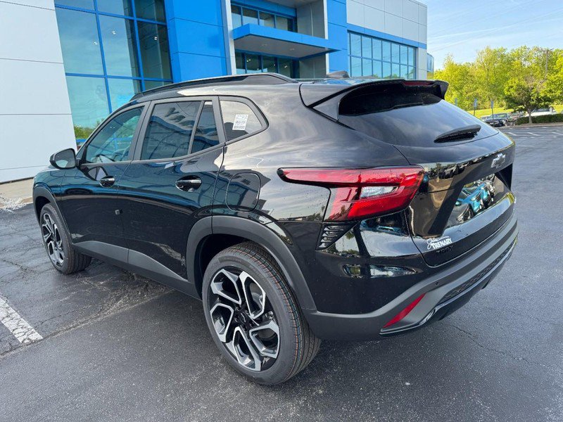 New 2026 Chevrolet Trax RS FWD image 5