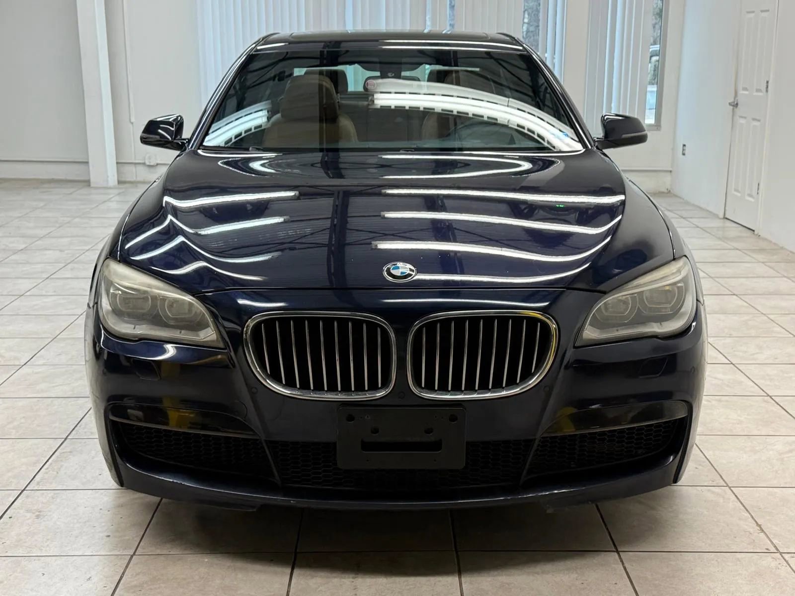 Used 2013 BMW 750i xDrive image 2