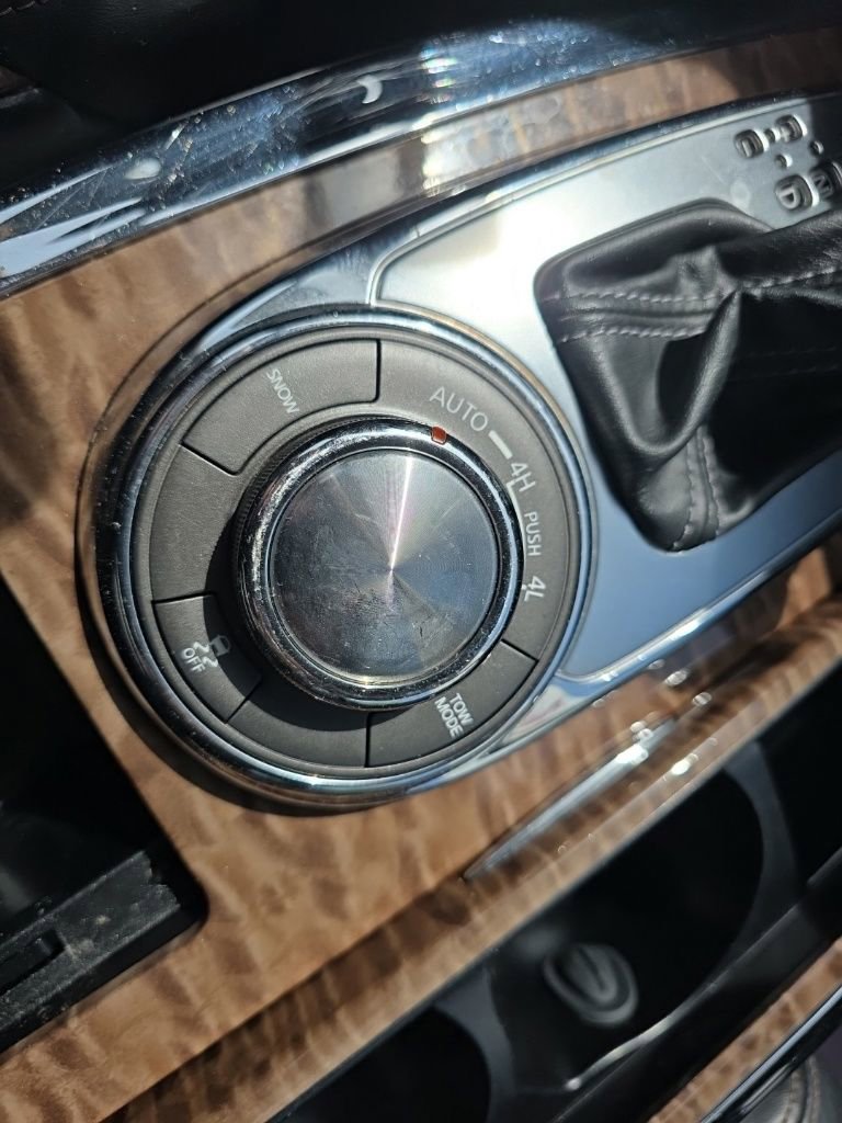 Used 2019 Nissan Armada SL w/ Premium Package image 30