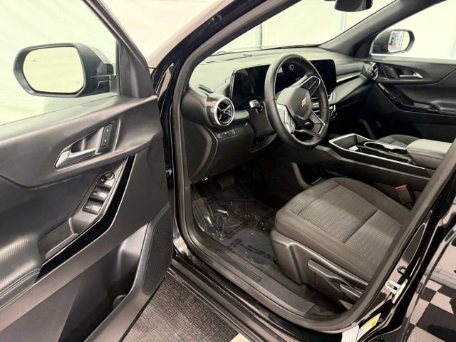 Used 2025 Chevrolet Equinox LT image 29