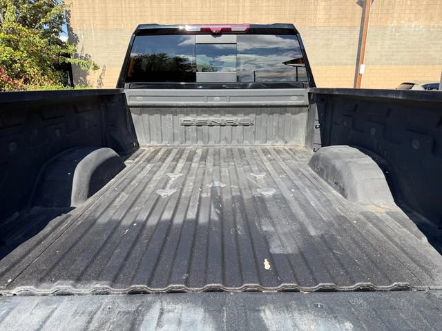 Used 2022 GMC Sierra 3500 Denali w/ Denali Ultimate Package AWD/4WD image 23