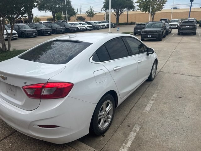 Used 2017 Chevrolet Cruze LT FWD image 6