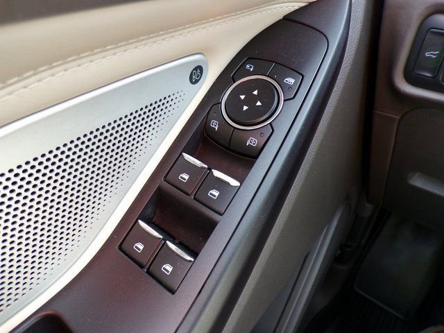 Used 2020 Ford Explorer Platinum w/ Premium Technology Package image 28