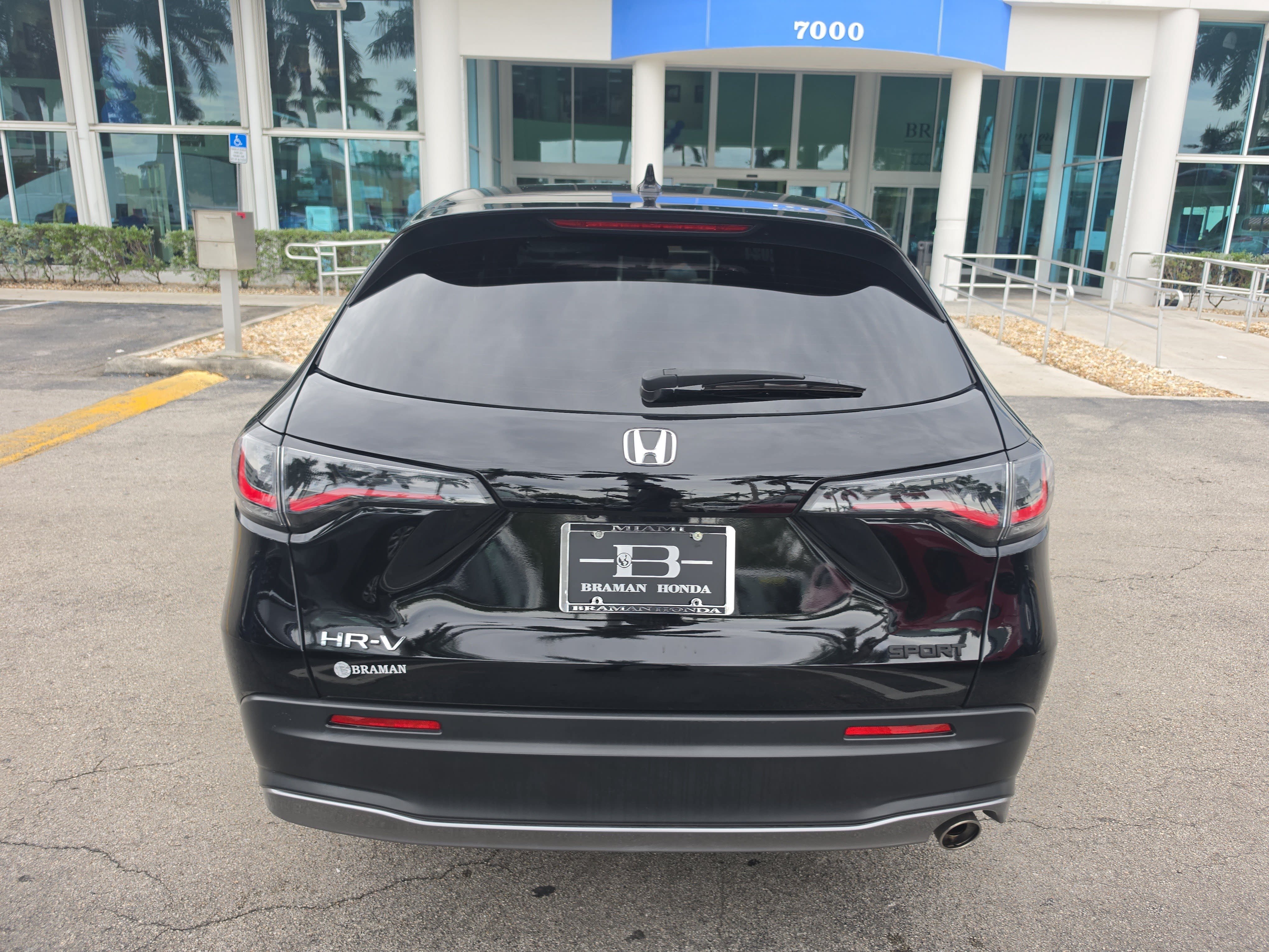 Certified 2024 Honda HR-V Sport image 5