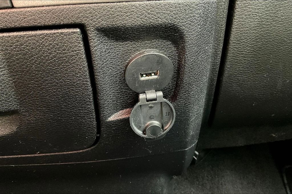 Used 2017 RAM 1500 Express image 24