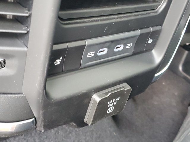 New 2026 RAM 1500 Laramie w/ Sport Appearance Package AWD/4WD image 11