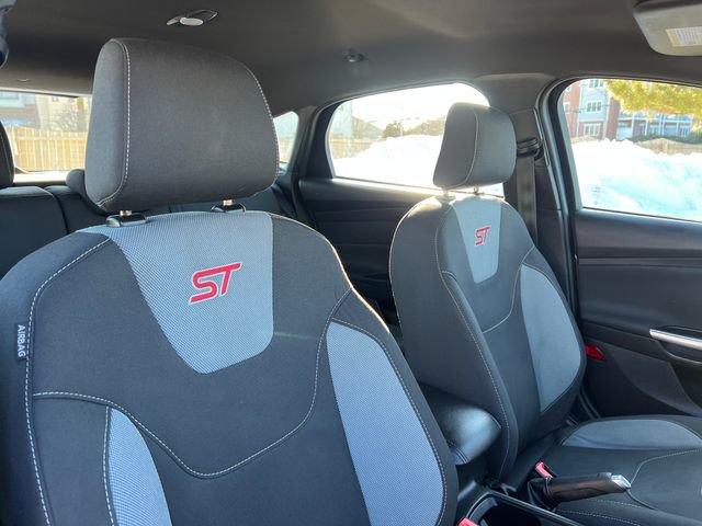 Certified 2018 Ford Focus ST image 34