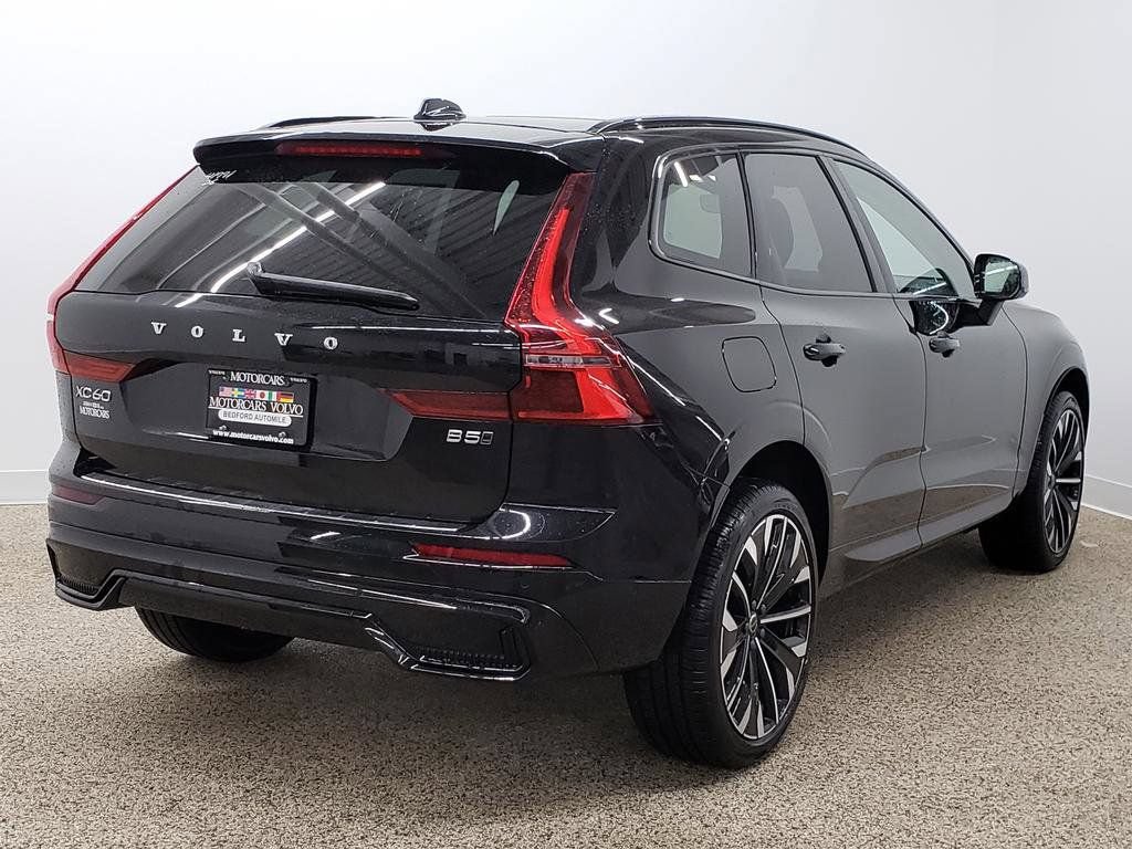 New 2026 Volvo XC60 B5 Ultra w/ Protection Package Premier AWD/4WD image 3