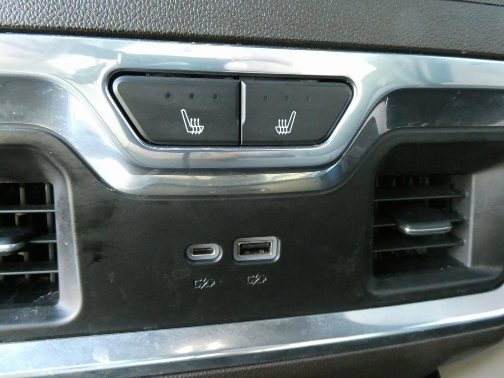 Certified 2024 Chevrolet Silverado 1500 LTZ w/ Technology Package image 19