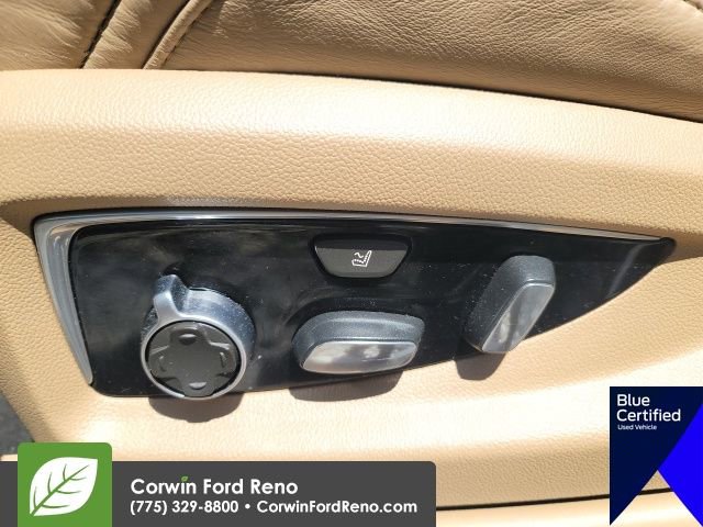 Used 2018 Cadillac Escalade Platinum AWD/4WD image 12