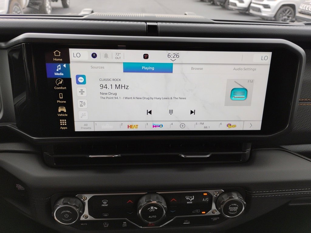 New 2025 Jeep Gladiator Mojave image 26