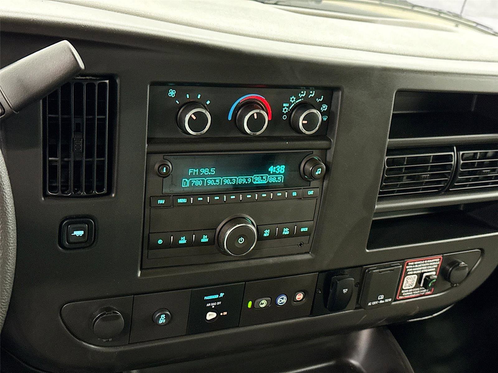 New 2026 GMC Savana 4500 4500 VAN 159 w/ Driver Convenience Package image 9