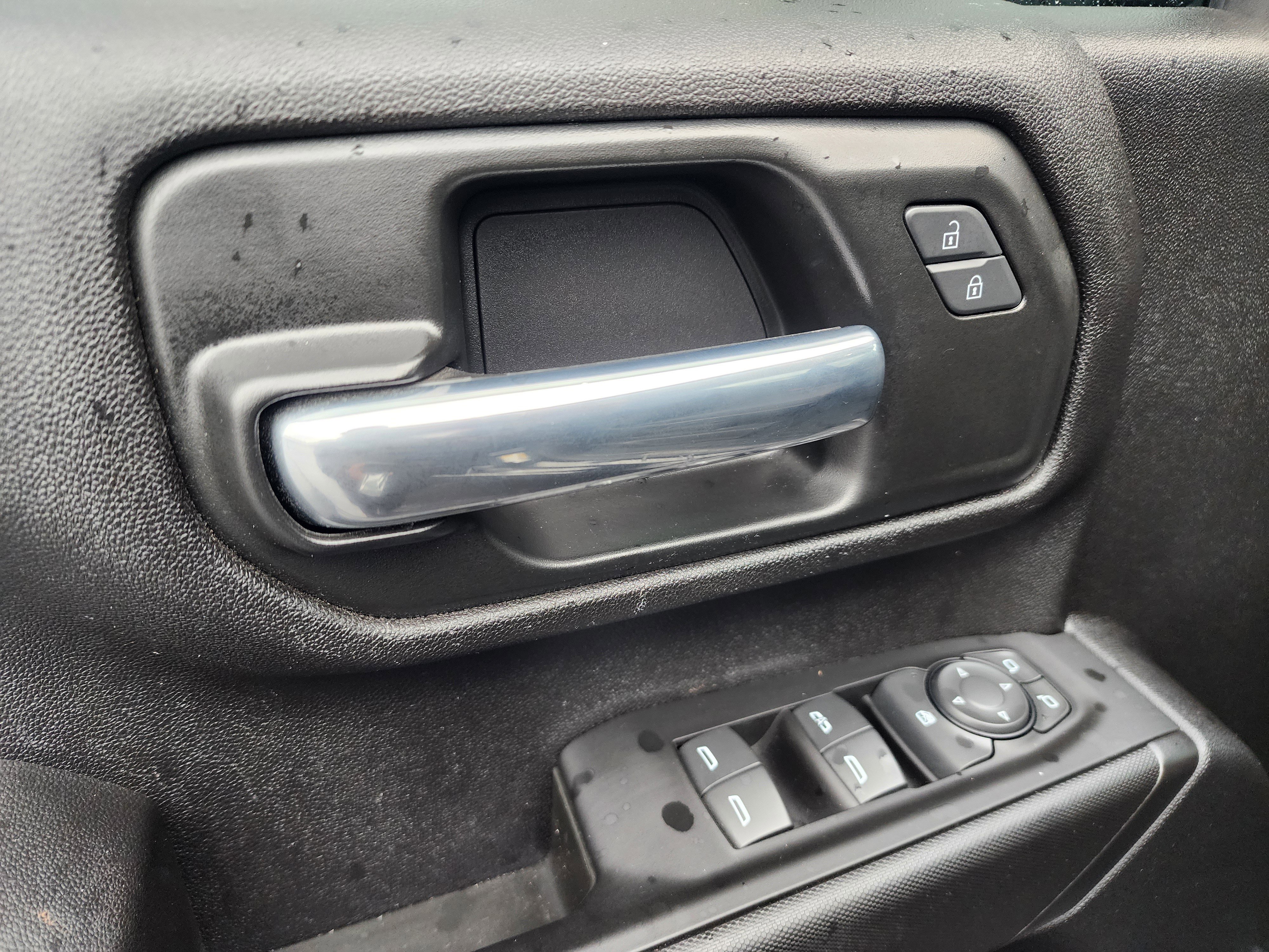 Used 2025 Chevrolet Silverado 2500 Custom w/ Custom Convenience Package image 26