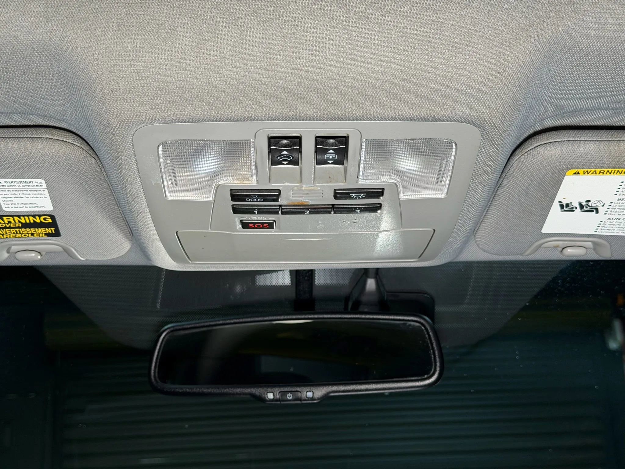 Used 2015 Toyota Highlander Limited Platinum image 31