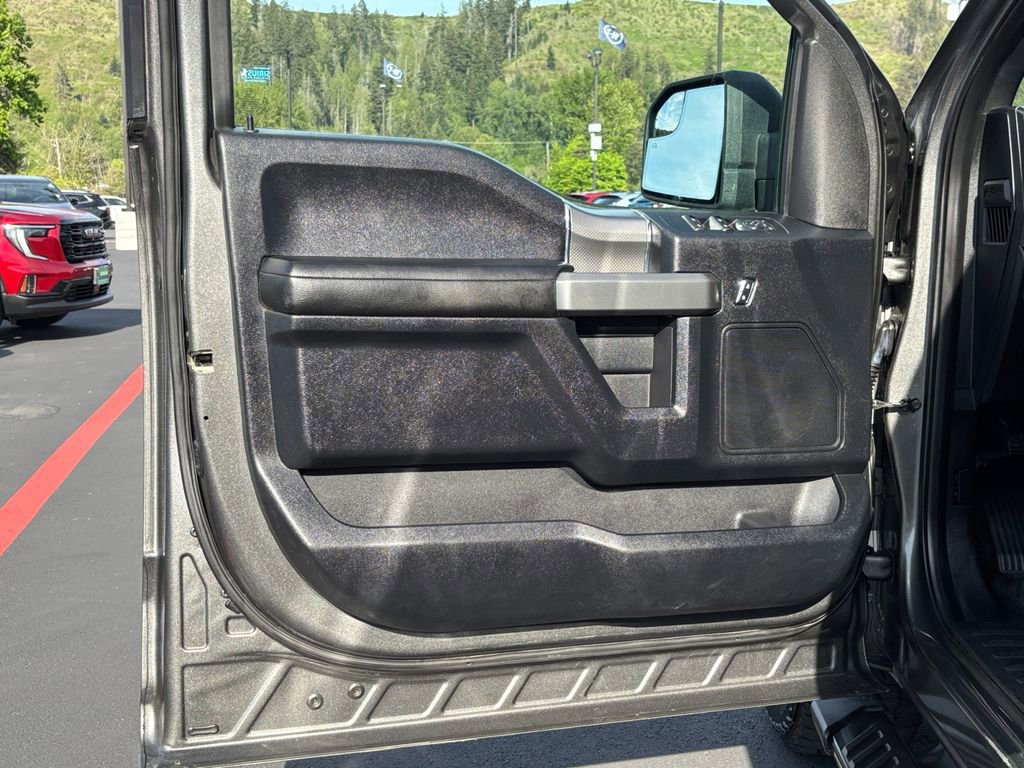 Used 2016 Ford F150 XLT w/ Equipment Group 302A Luxury AWD/4WD image 20