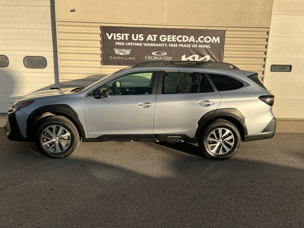 Used 2024 Subaru Outback Premium image 7