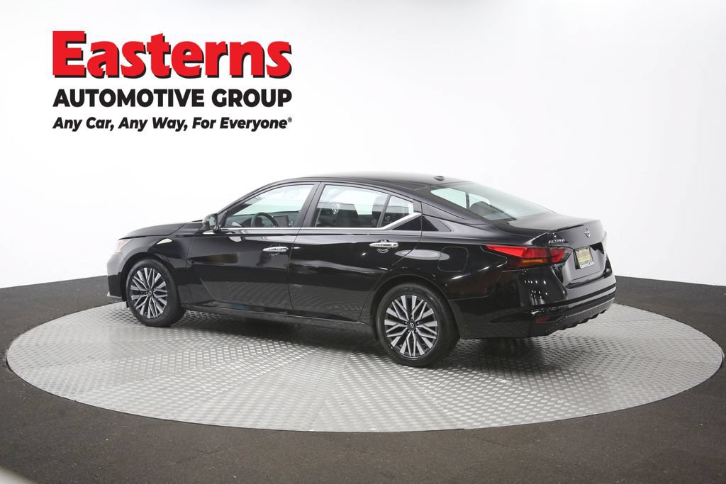 Used 2025 Nissan Altima 2.5 SV FWD image 63