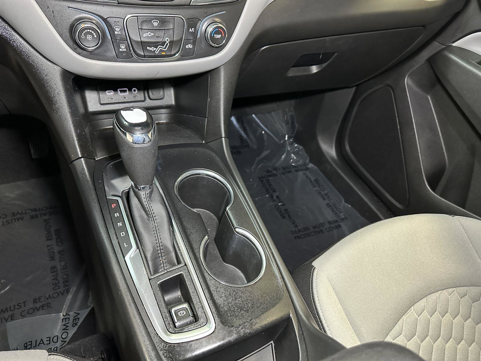 Used 2020 Chevrolet Equinox LS w/ LS Convenience Package image 29